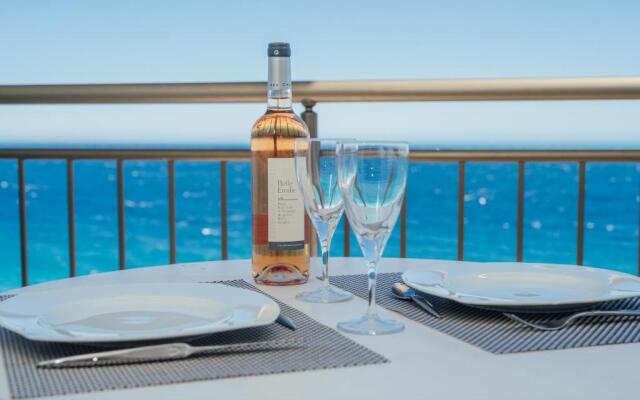 Breathtaking sea view, 2 terraces and A/C