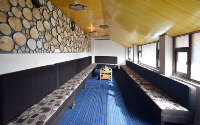 OYO 9912 Hotel Rock Sea