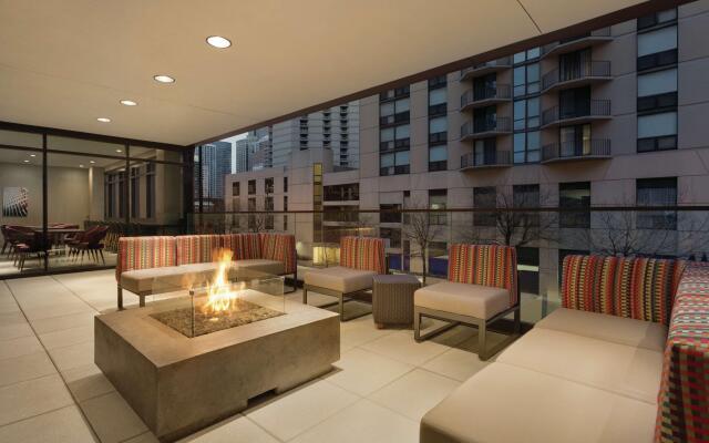 Home2 Suites by Hilton Chicago River North