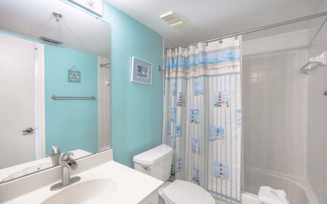 Bahia Del Mar P-401 by Vtrips