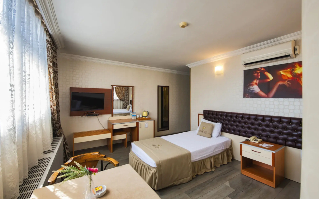 Kozan City Hotel