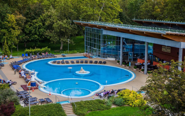 Hotel Azúr