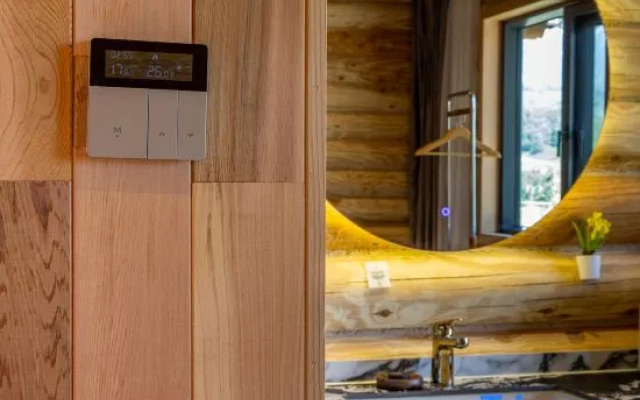 Tree Co Lodge – Bathroom – Altay