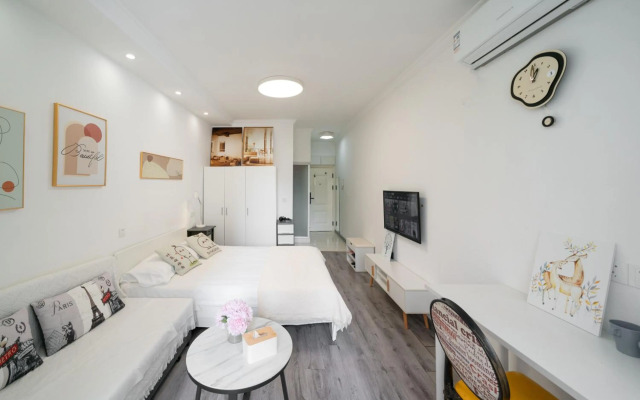 Jingyi Apartment
