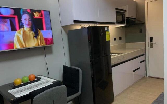 OYO 936 Yumis Condotel Trees Residences