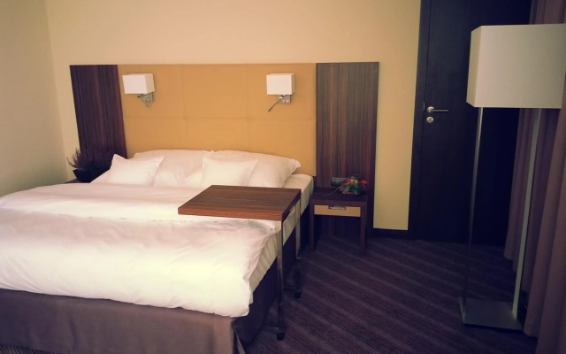 DeSilva Premium Opole