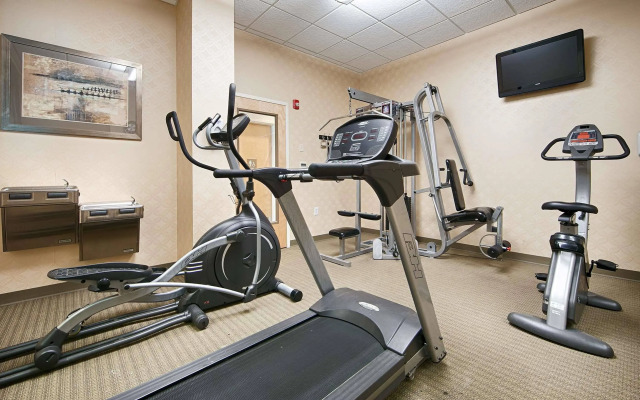 Best Western Plus Philadelphia Airport S. At Widener Univ.