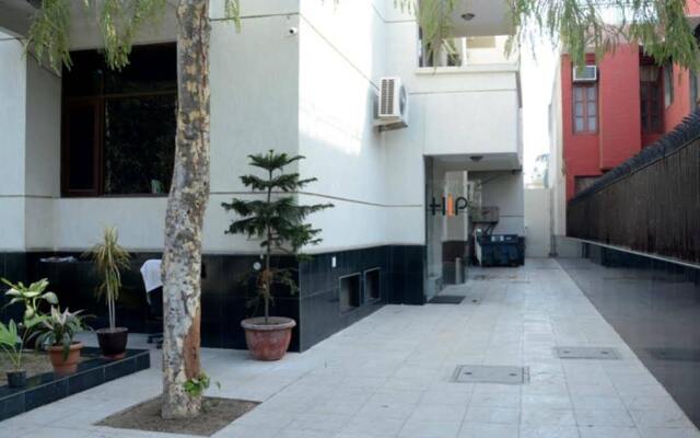 Hirohama India Business Hotel (Service Apartment)
