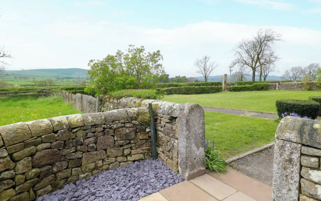 Upper Hurst Farmhouse