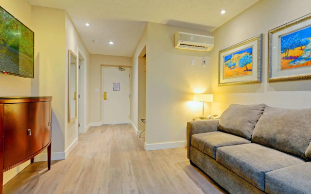 Red Lion Inn and Suites