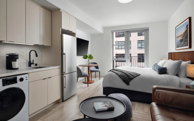 Sentral Gaslamp Quarter