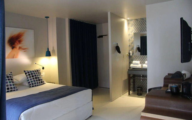 Pont Levis Hôtel By Franck Putelat