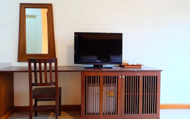 Baan Suanphet Resort