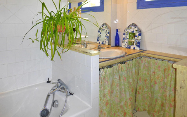 Holiday Home in Denneville Near Sandy Beach