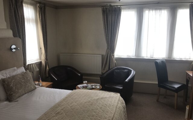 The Carre Arms Hotel