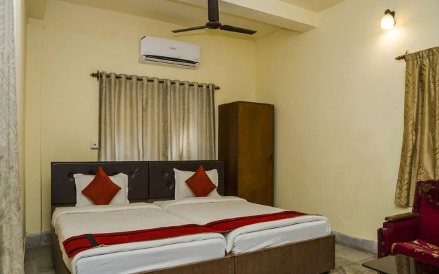 OYO 8129 Coral Residency City Center
