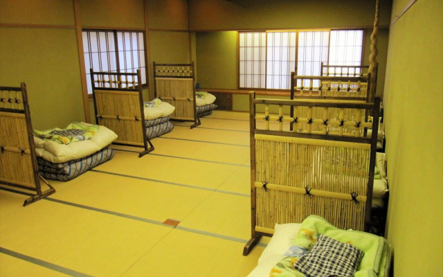 Dyeing and Hostel NAKASHIMAYA - Caters to Women