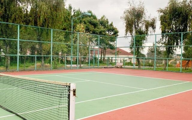 La Fleur Premium Central Apartment