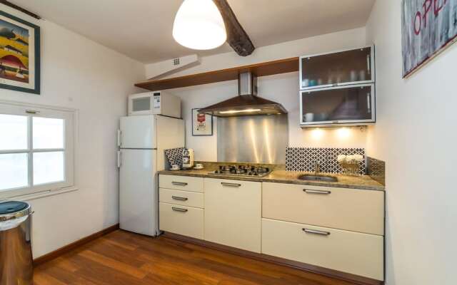 Charliz Apartment 2 - Near Palace of Festivals and Conferences