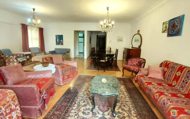 Jessy charming apartment in Heliopolis.