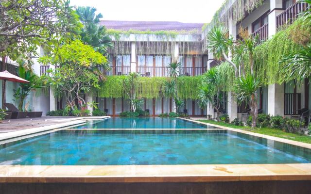 巴厘岛登巴萨艾里萨努尔新路伍拉赖402号酒店(Airy Sanur Bypass Ngurah Rai 402 Bali)