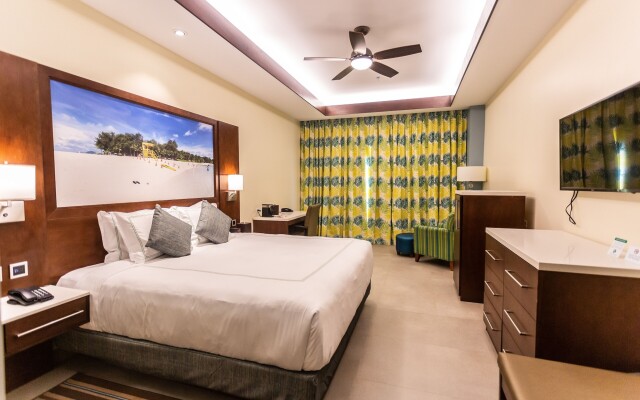 Surfrider Resort Hotel