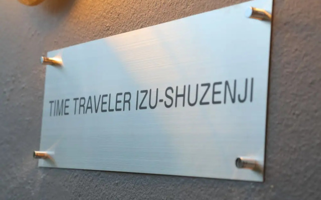 Time Traveler Izu Shuzenji