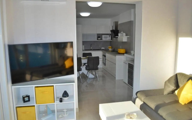 Apartment More 13