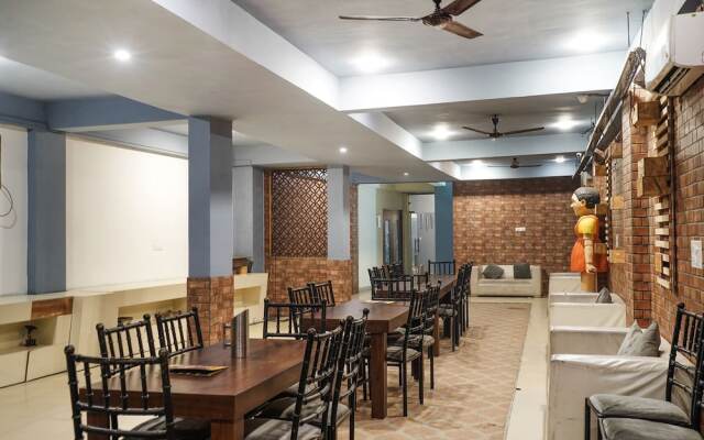 Fabhotel Aanya Suites