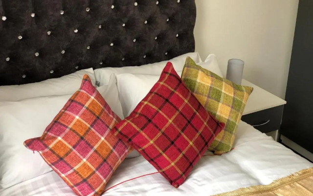 Islington Apartments