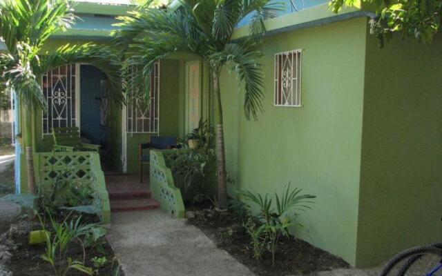 T&T - Tatty and Tony Guesthouse