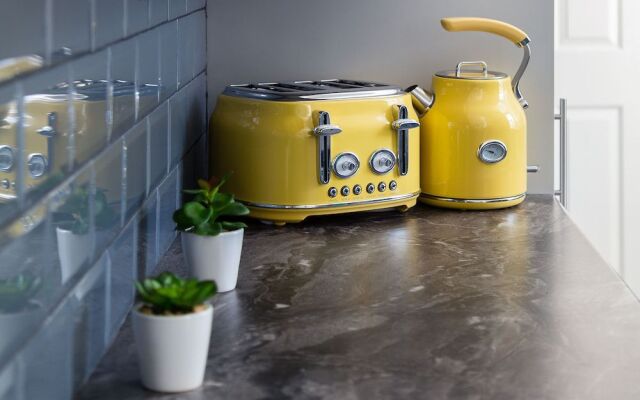 Molyneux Street Apartments