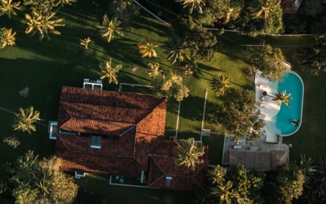 Breathtaking Villa In 02 Acres Of Tropical Walled-in Gardens