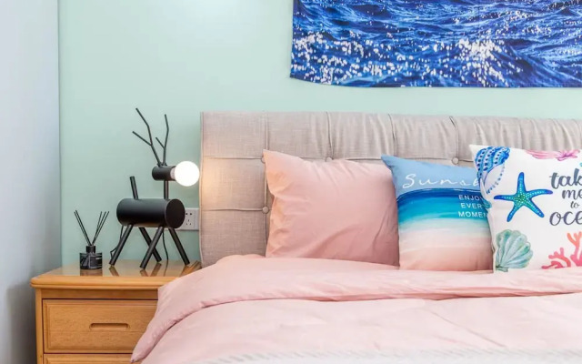 Locals Boutique Apartment Jiuzhou Port.1