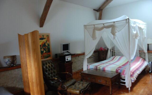 La Villa Les Pieds dans lOuche