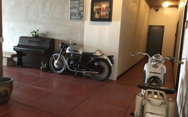 Rock Wood Hotel
