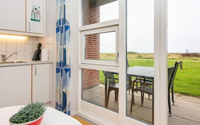 6 Person Holiday Home in Hojer