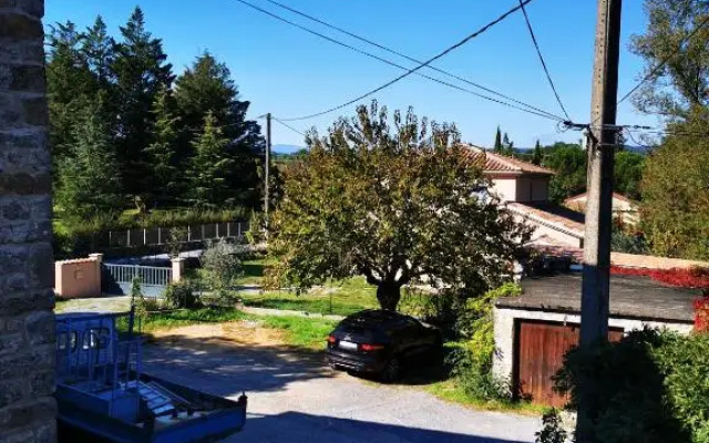 Magnifique gîte en pierres 6 personnes avec piscine privée Ardèche plein sud
