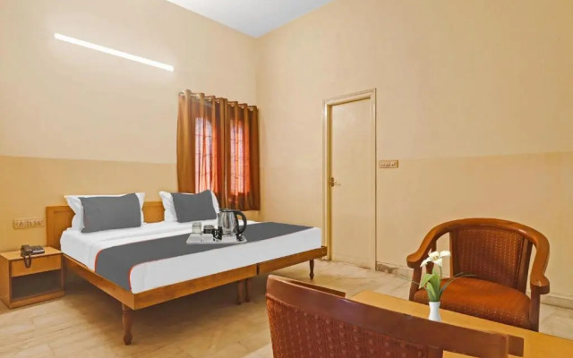 Capital O Samrat Palace Near Nampally Station