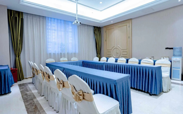 Vienna International Hotel (Baoding Yuhua Road Branch)