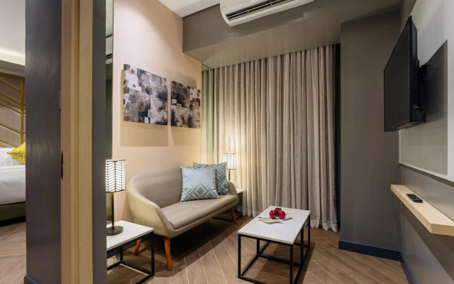 Summit Hotel Greenhills