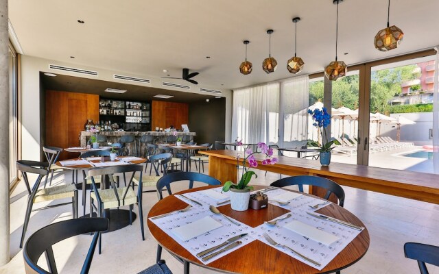Avanti Hotel & Spa