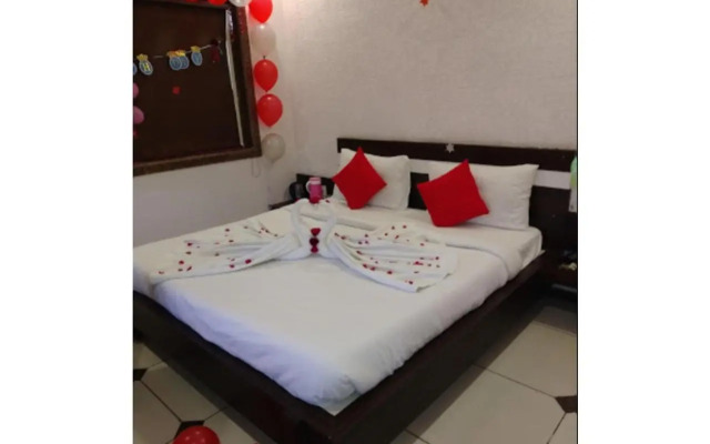 OYO 19312 Hotel Shiv Shakti