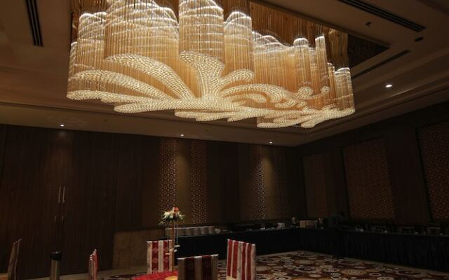 The Lalita Grand