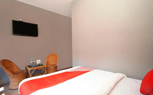 OYO 587 Hotel Tradition Inn