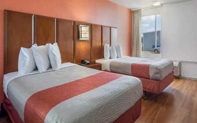 Motel 6 Van Buren, AR