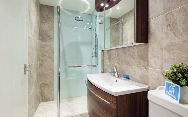 Lovely Collingham Gardens Apartment - DA01