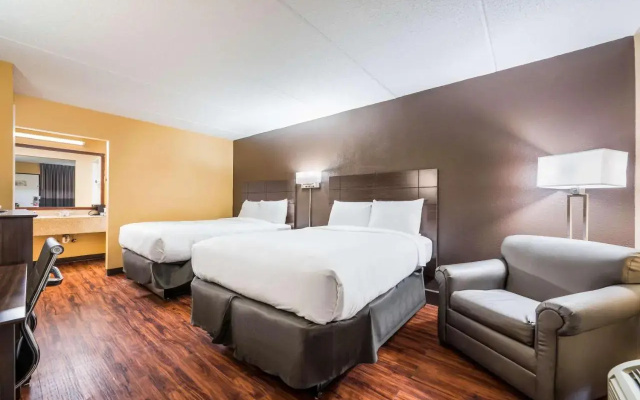 Riverchase Hotel