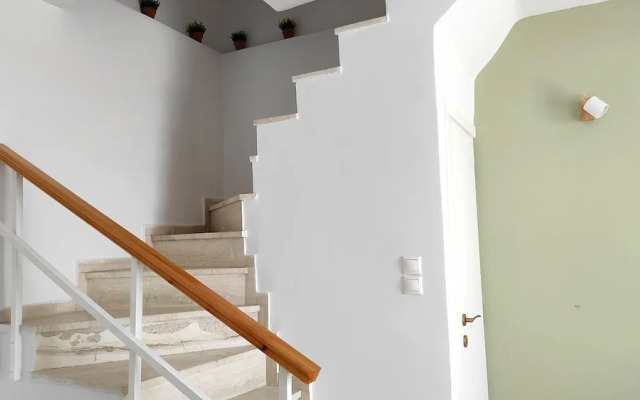 Myra Stunning Seaview Maisonette