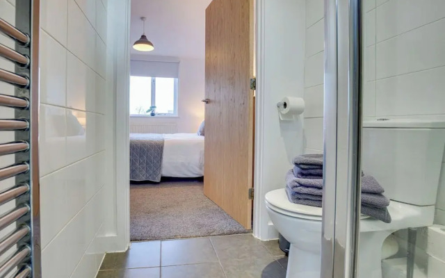 Quaint 1 Bedroom 1st Floor Flat